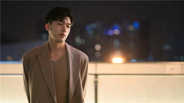 ʯ���f���A��X�WУ