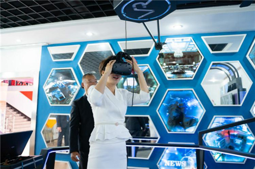 ʯ���f���A��X�WУ