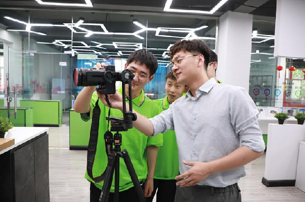 ʯ���f���A��X�WУ