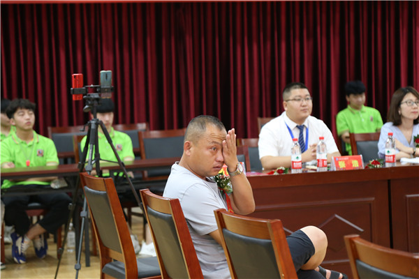 ʯ���f���A��X�WУ