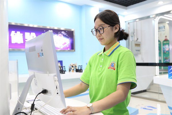 ʯ���f���A��X�W(xu��)У