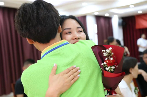 ʯ���f���A��X�W(xu��)У