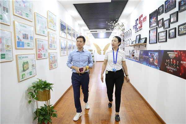 ʯ���f���A��X�W(xu��)У