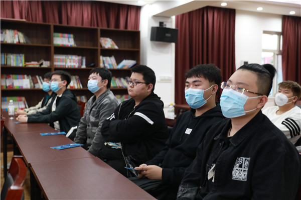 ʯ���f���A��X�W(xu��)У