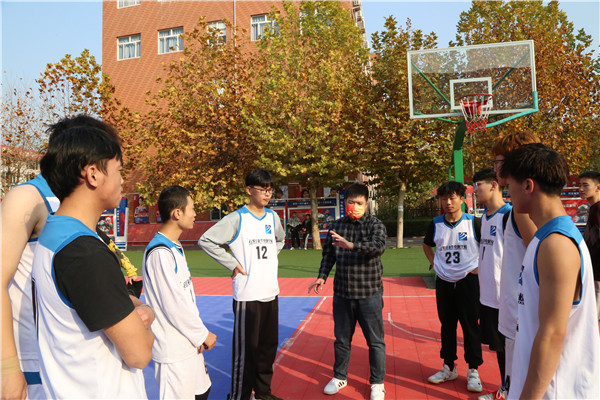 ʯ���f���A��X�WУ