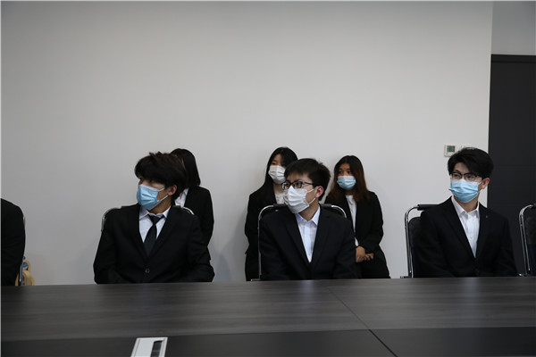 ʯ���f���A��X�WУ