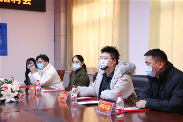 ʯ���f���A��X�W(xu��)У