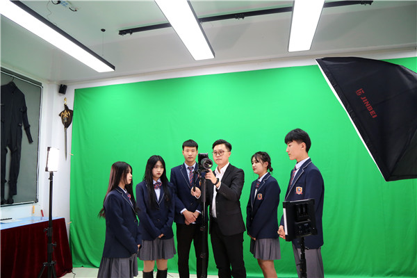 ʯ���f���A��X�W(xu��)У