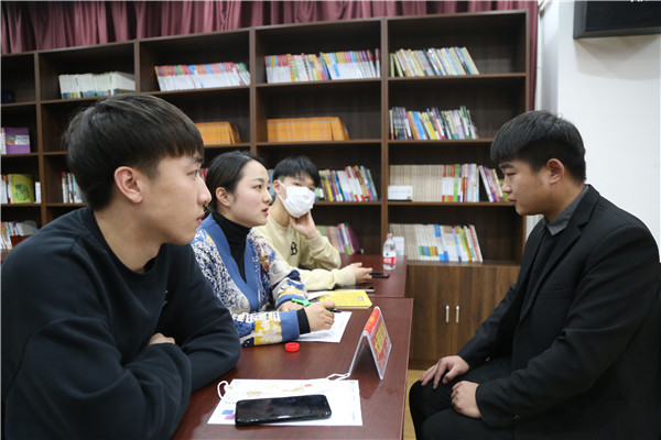 ʯ���f���A��X�W(xu��)У