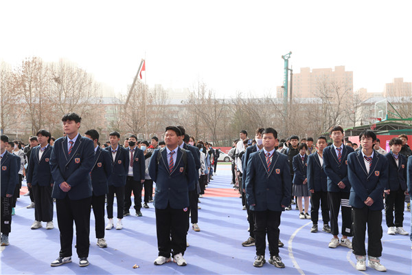 ʯ���f���A��X�WУ