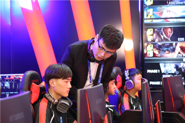 ʯ���f���A��X�W(xu��)У