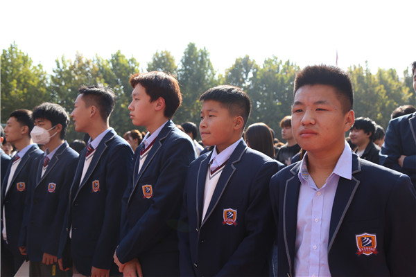 ʯ���f���A��X�W(xu��)У