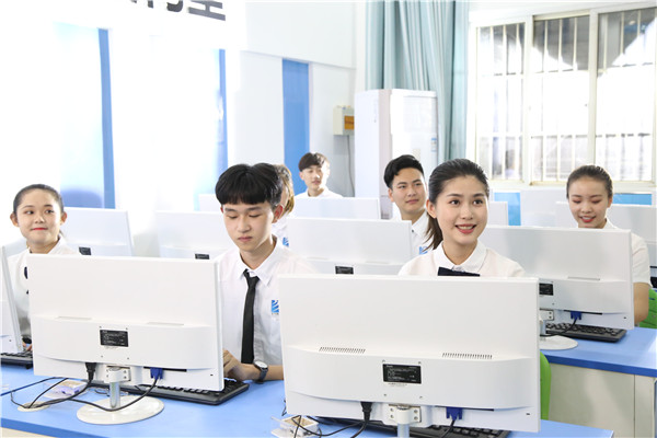 ʯ���f���A��X�WУ