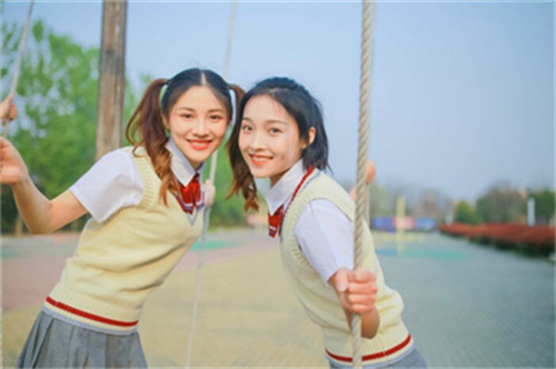 ʯ���f���A��X�WУ