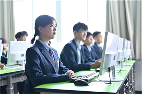 ʯ���f���A��X�W(xu��)У