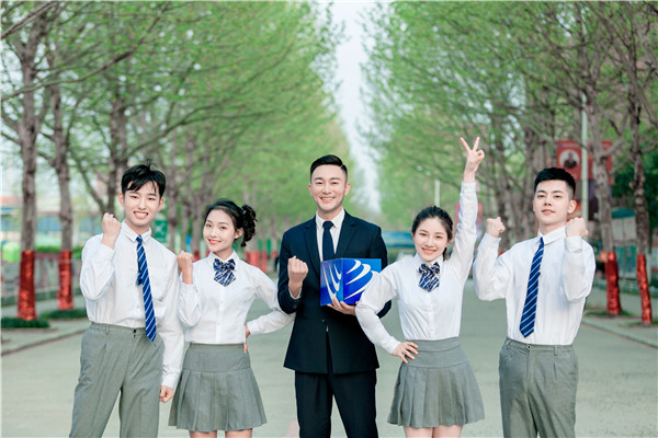 ʯ���f���A��X�WУ