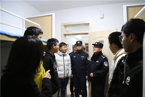 ʯ���f���A��X�W(xu��)У