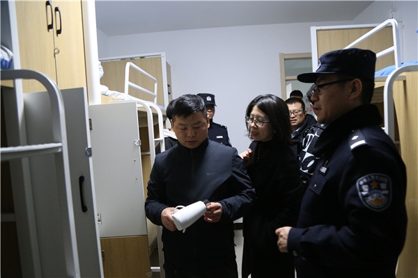 ʯ���f���A��X�W(xu��)У