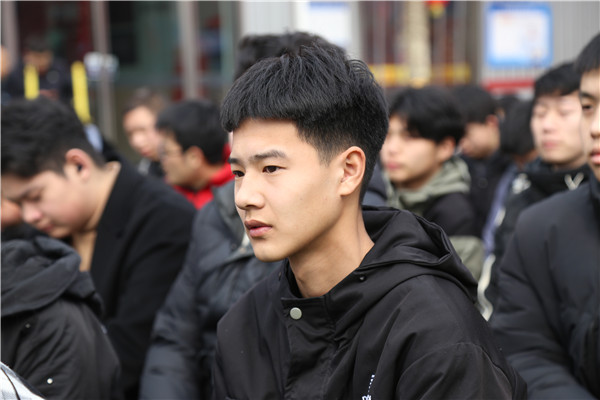 ʯ���f���A��X�W(xu��)У