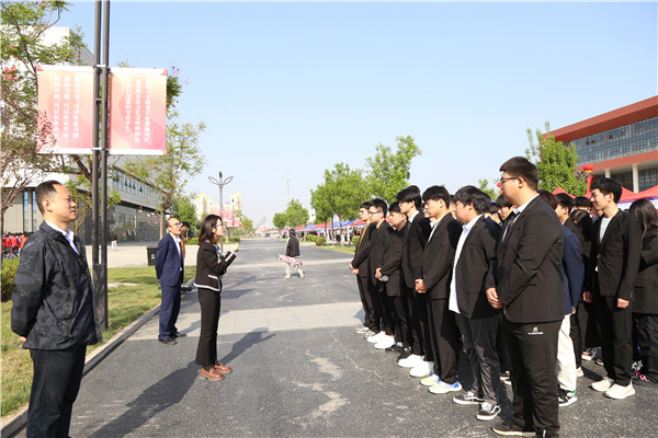 ʯ���f���A��X�W(xu��)У