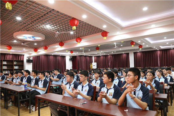 ʯ���f���A��X�W(xu��)У