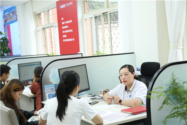 ʯ���f���A��X�W(xu��)У