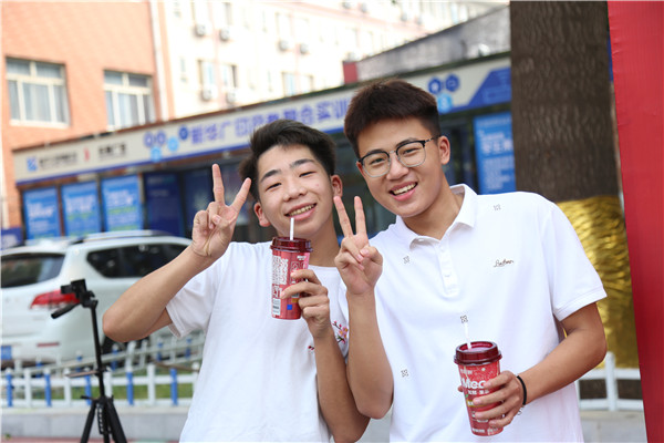 ʯ���f���A��X�WУ