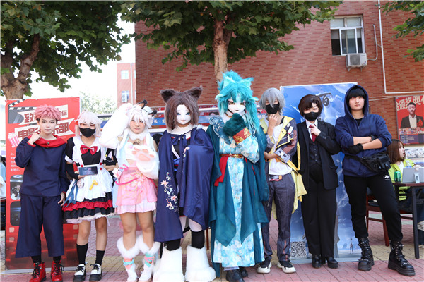 ʯ���f���A��X�WУ