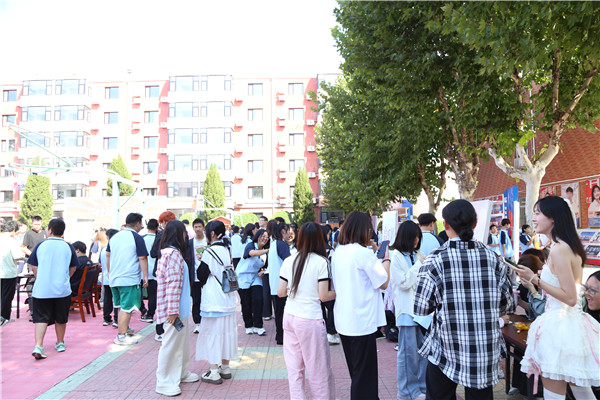 ʯ���f���A��X�WУ