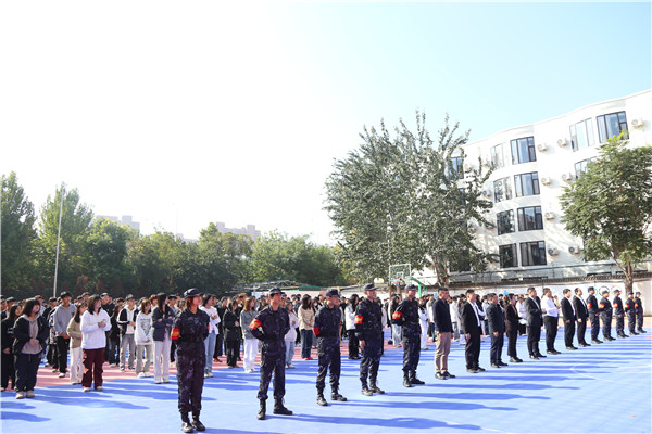 ʯ���f���A��X�W(xu��)У