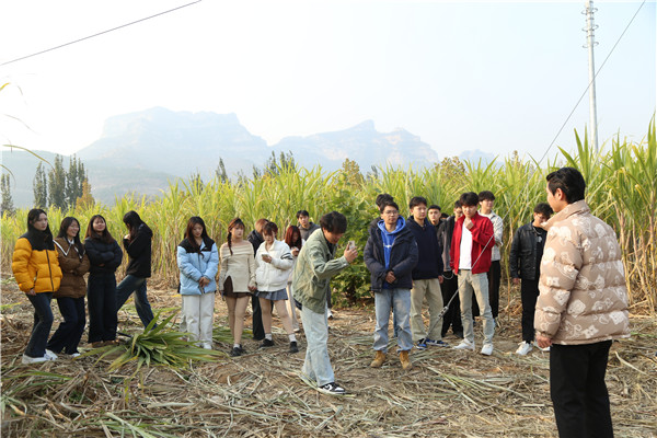 ʯ���f���A��X�WУ