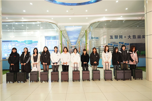 ʯ���f���A��X�W(xu��)У