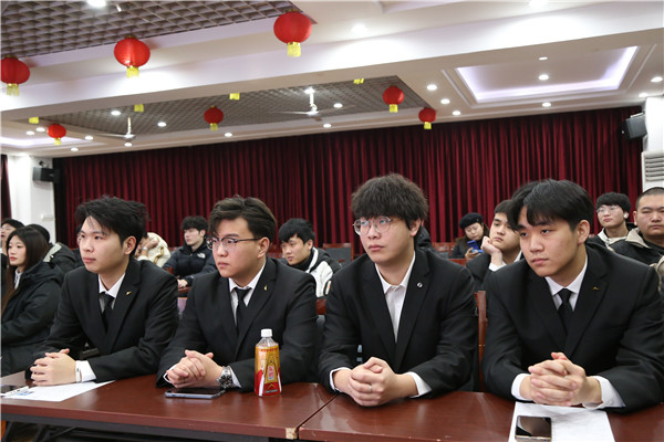 ʯ���f���A��X�W(xu��)У