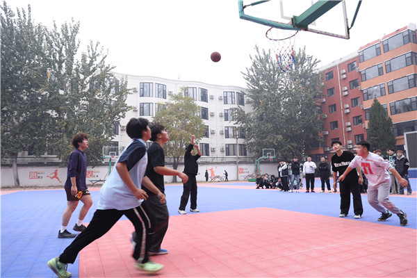 ʯ���f���A��X�W(xu��)У