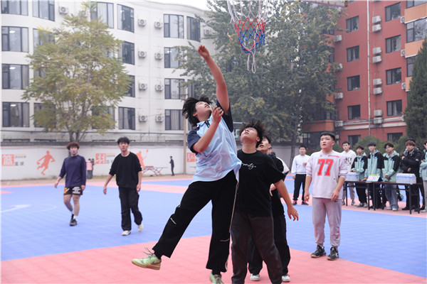 ʯ���f���A��X�W(xu��)У