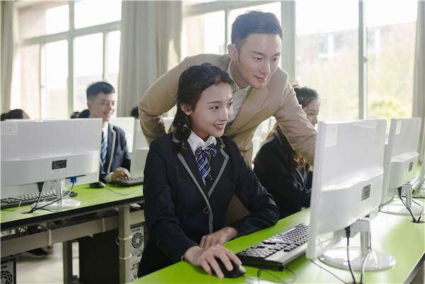 ʯ���f���A��X�WУ