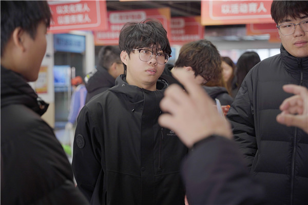 ʯ���f���A��X�W(xu��)У